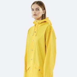 Rains Long Yellow Jacket